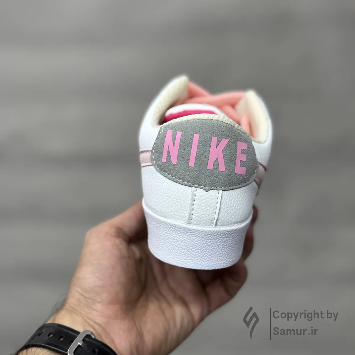 گالری تصاویر کتونی نایک بلیزر جامبو سفید صورتی ساق کوتاه